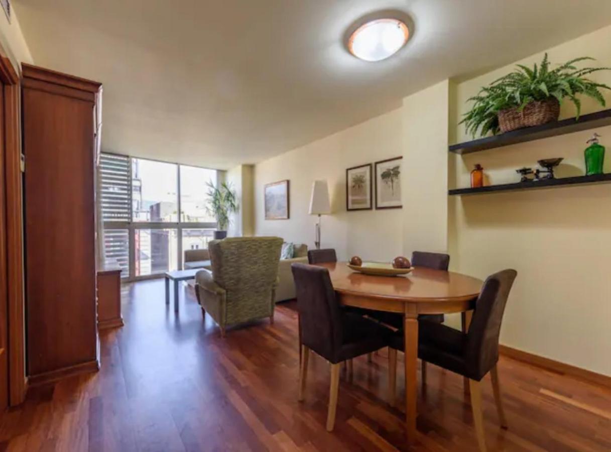 Ramblasrentals Stylish Bright 3br New Catalan Flat 10m Ramblas - Parking - Wifi Apartment Barcelona